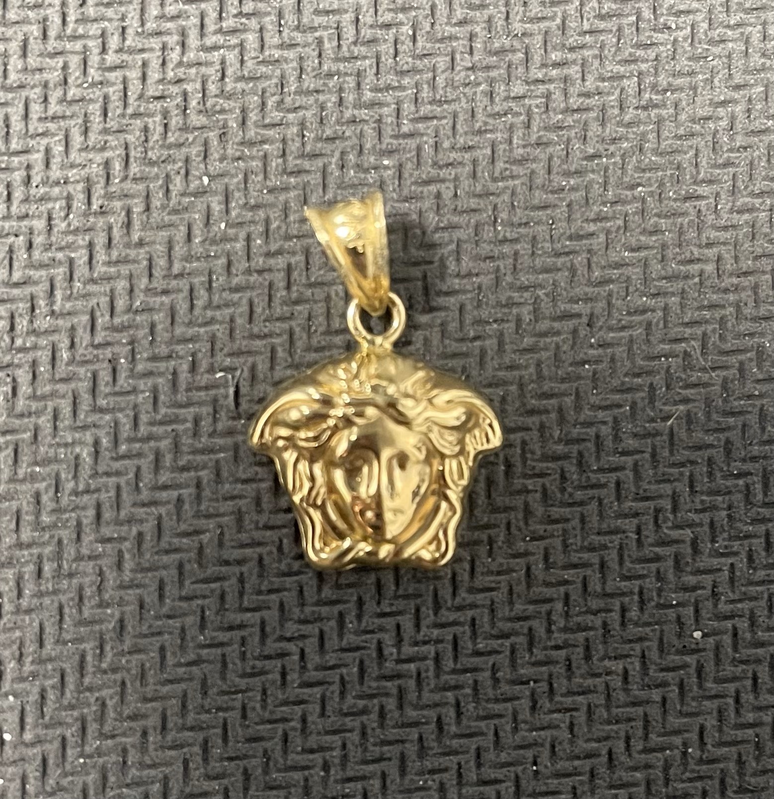 dije cara bche 10k Weight 0.8gr