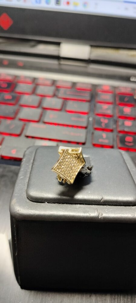 arete cddo c/zirc 14k zirc B Weight 2.4gr