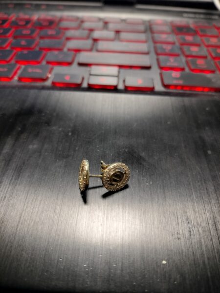 arete  rddo kter c/zirc 10k zirc B Weight 1.5gr