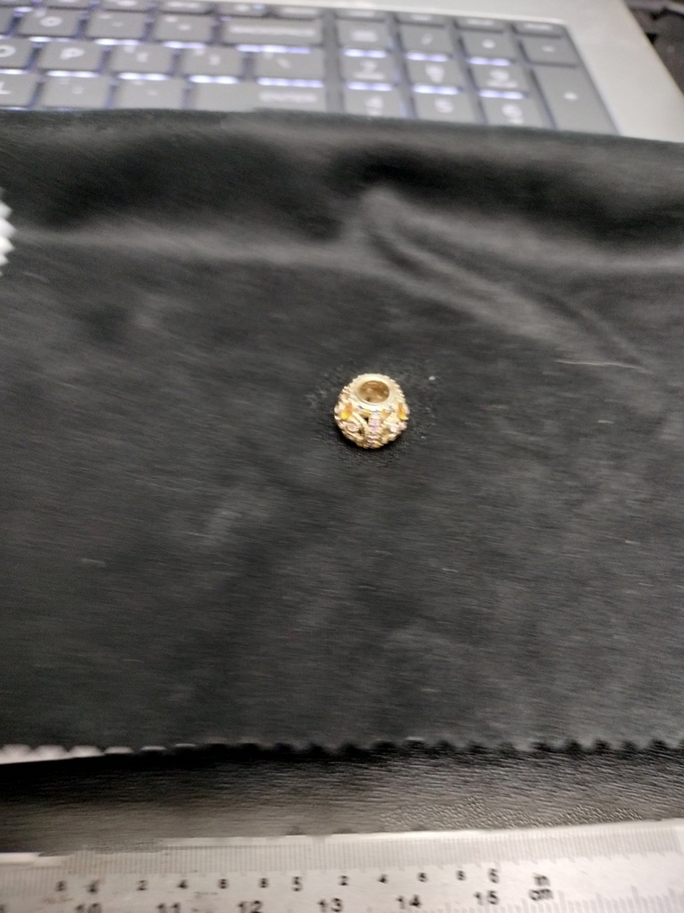 charms barril c/zirc 14k zirc B Weight 2.75gr