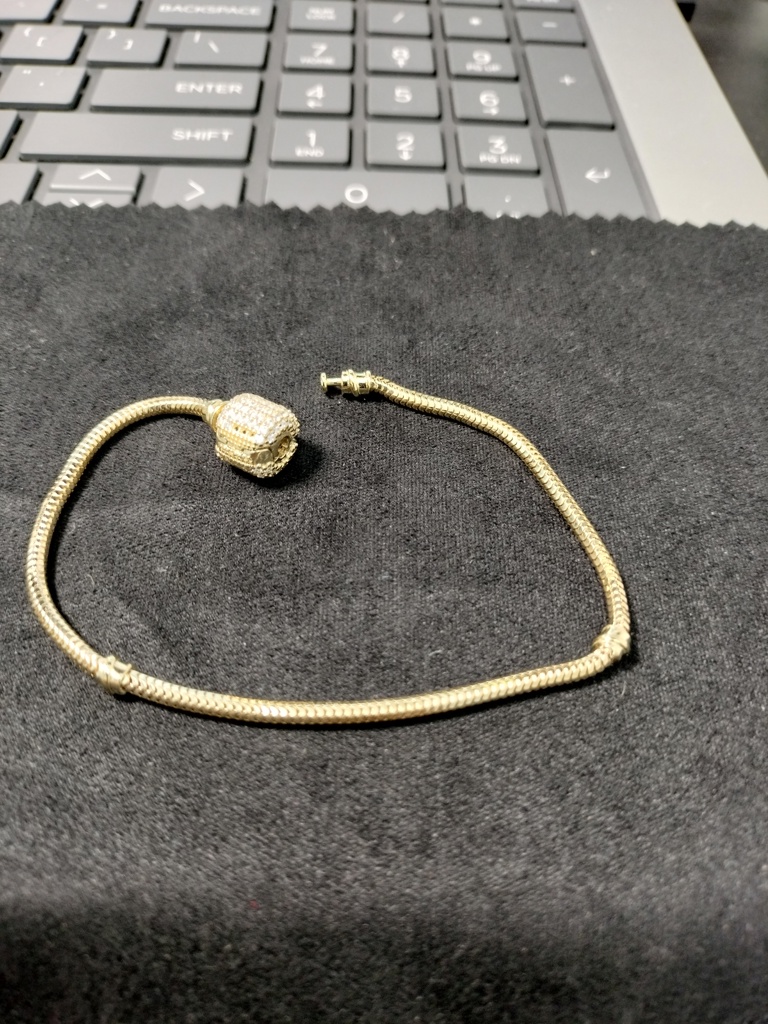 manilla pand pando 10k zirc B Size size7.5/2.4mm Weight 6.95gr