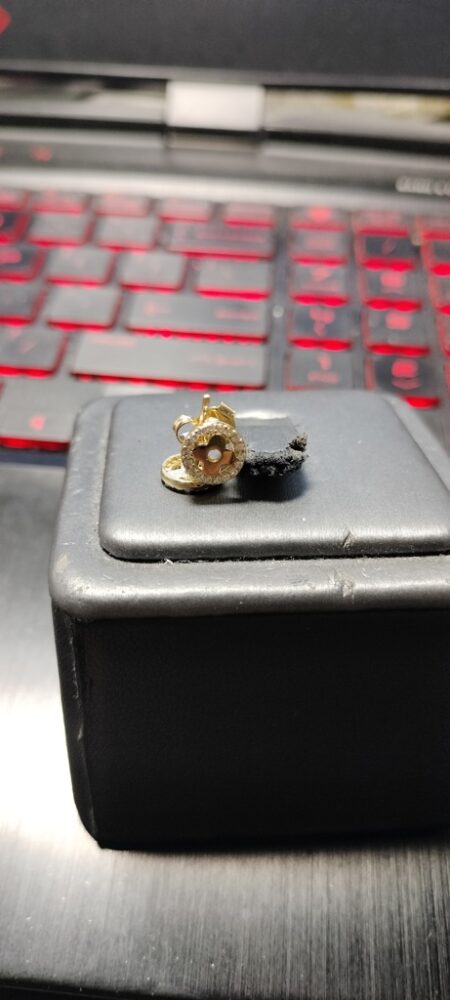 arete rddo flor aro zirc 14k zirc B Weight 1.3gr