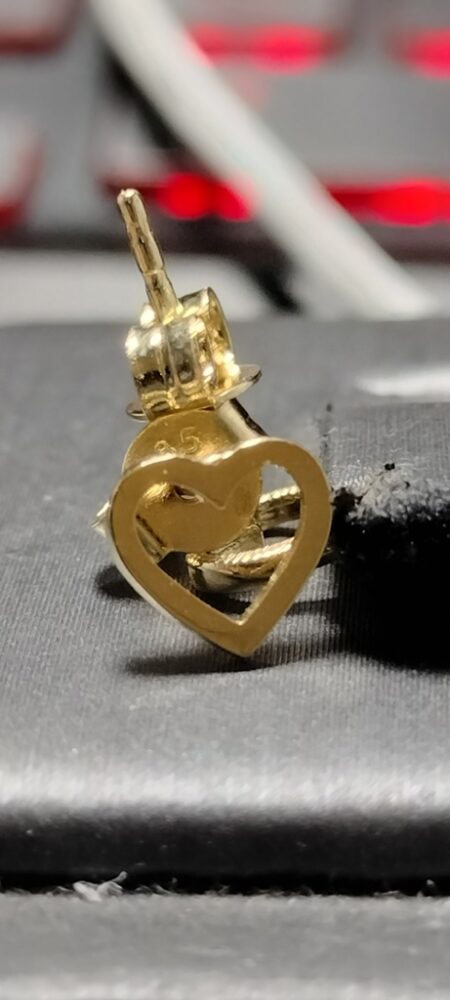 arete corazon hilo 14k Weight 0.9gr