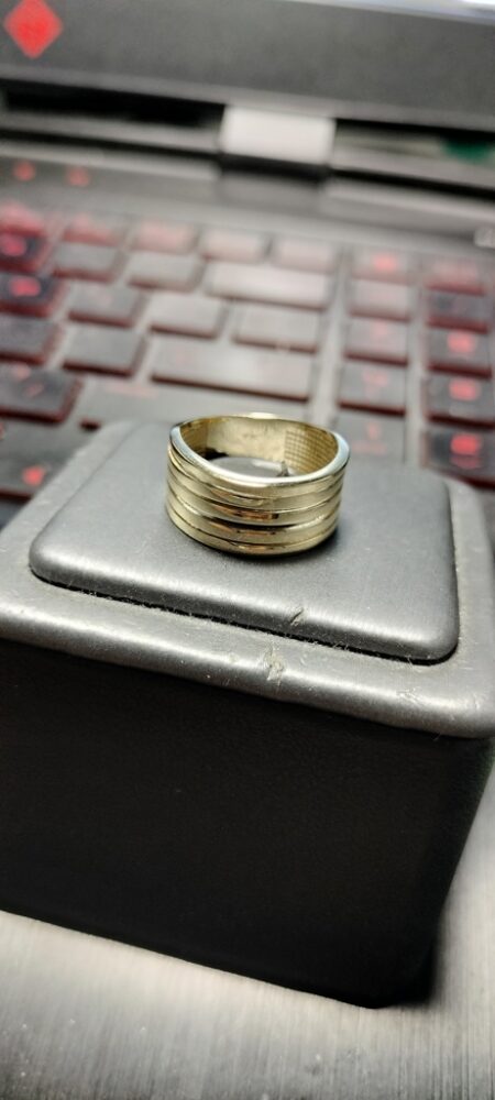 anillo banda 5 hilos 14k Size size6 Weight 3.7gr
