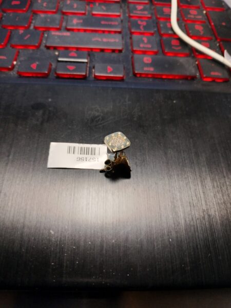 arete cddo c/zirc 14k zirc B Size 7x7mm Weight 1.5gr