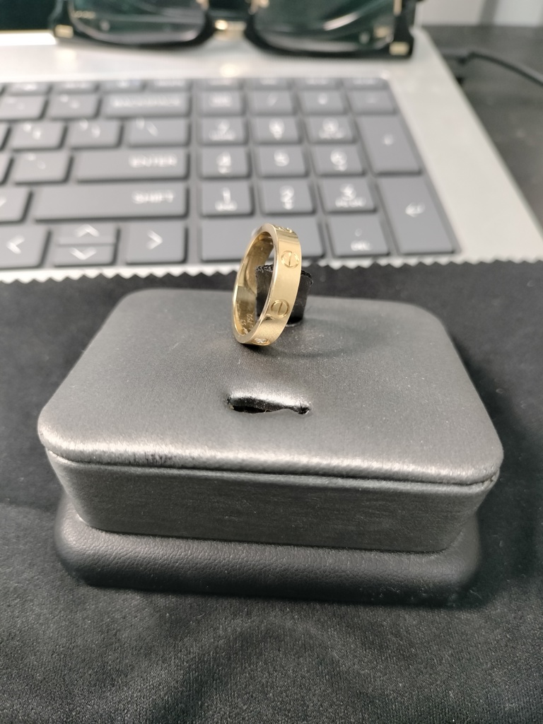 anillo cartier original c/zirc 18k zirc B Size size 6.75/4mm Weight 4.8gr