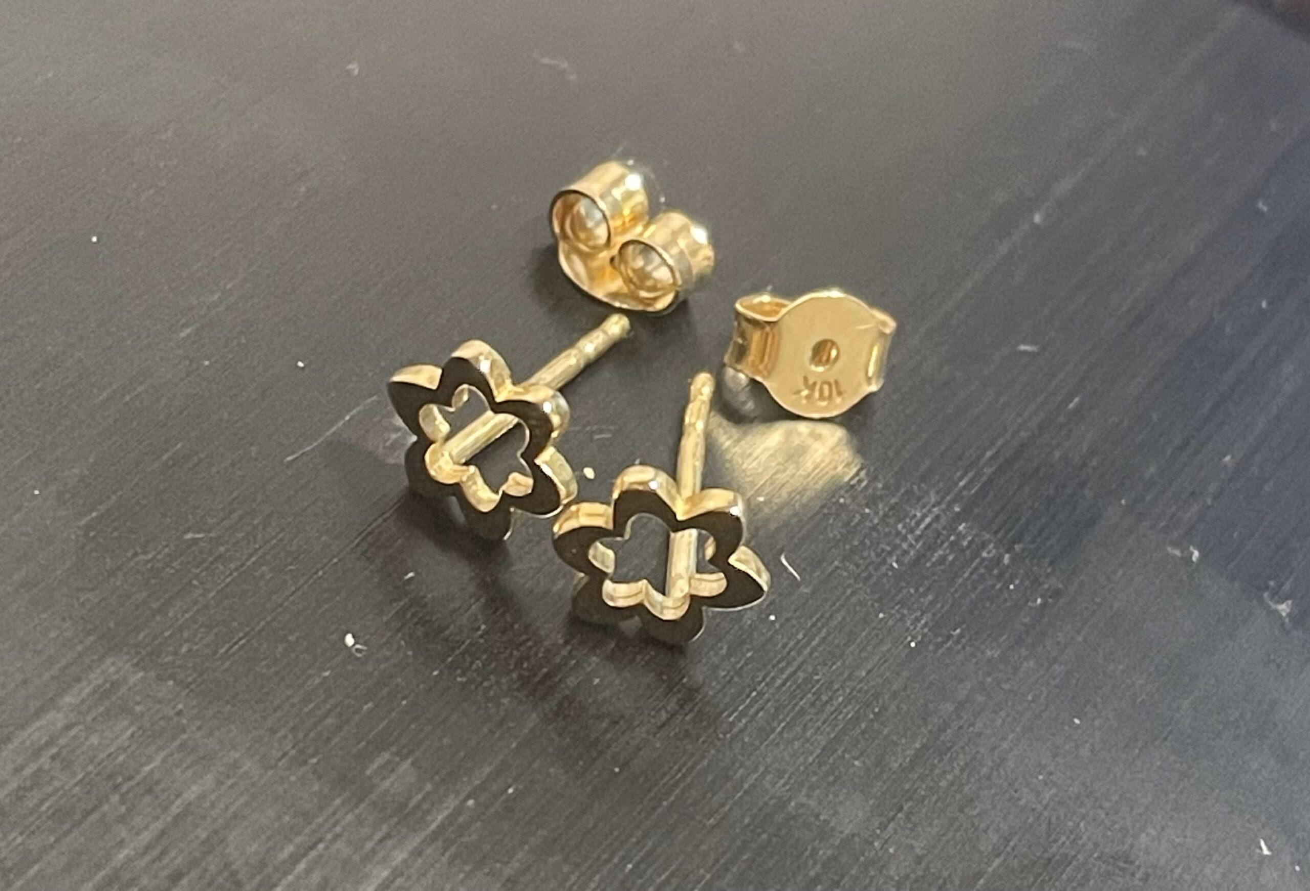 arete 10k Weight 0.8gr