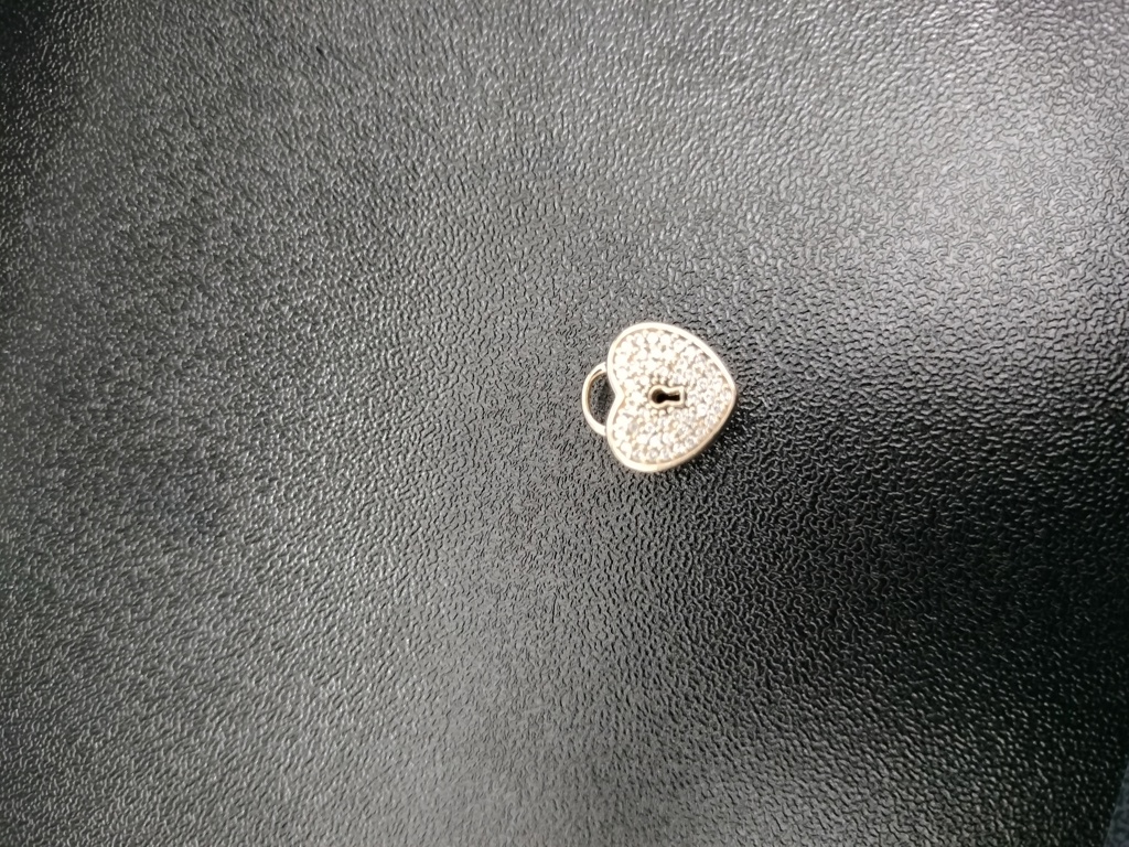 charm corazon c/zirc 14k zirc B Weight 2.65gr