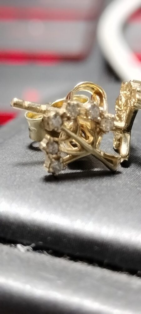 arete arbol de la vida c/zirc 14k zirc B Weight 0.9gr