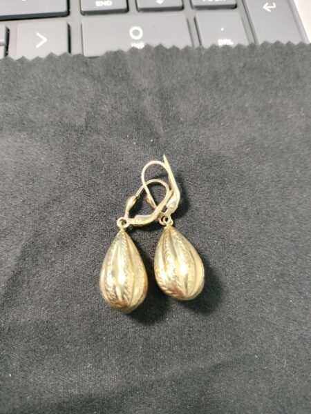 aretes colgantes gotica c/moleteadas 14k Weight 3gr