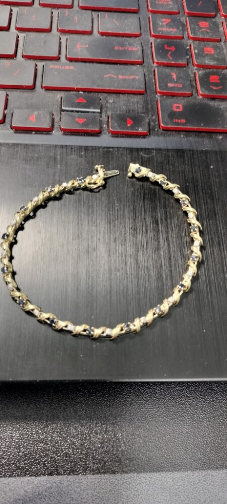 manilla c/diam. 10k diamante/esmeralda Size size7.2/3.7mm Weight 5.75gr