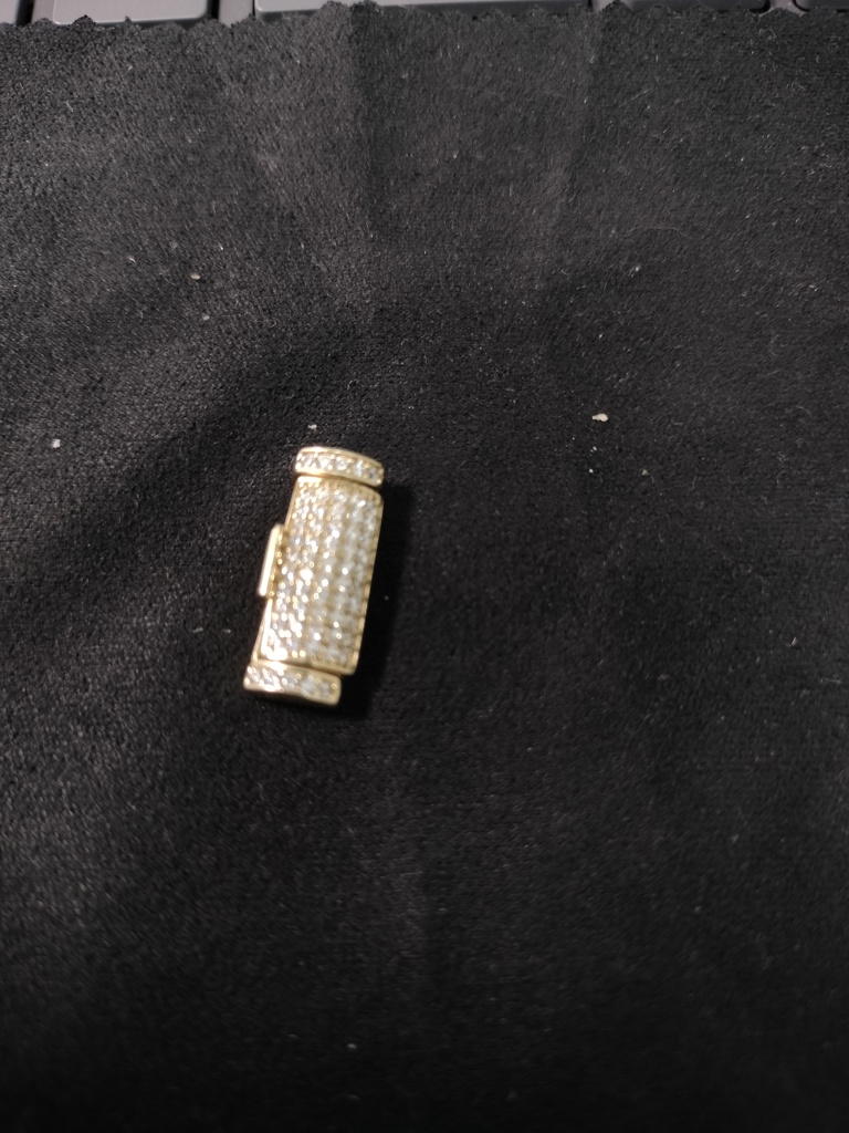 cierrre c/zirc cierre cadena c/zirc 10k zirc B Weight 2.25gr