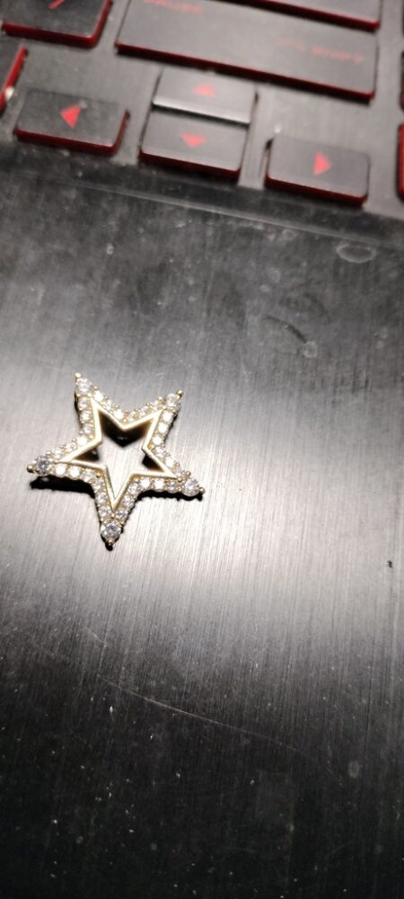 dije hilo estrella c/zirc 14k zirc B Weight 1.35gr
