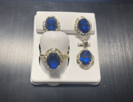 set dije,ring,arete Bche 10k zirconia azul Size size7 Weight 6.3gr