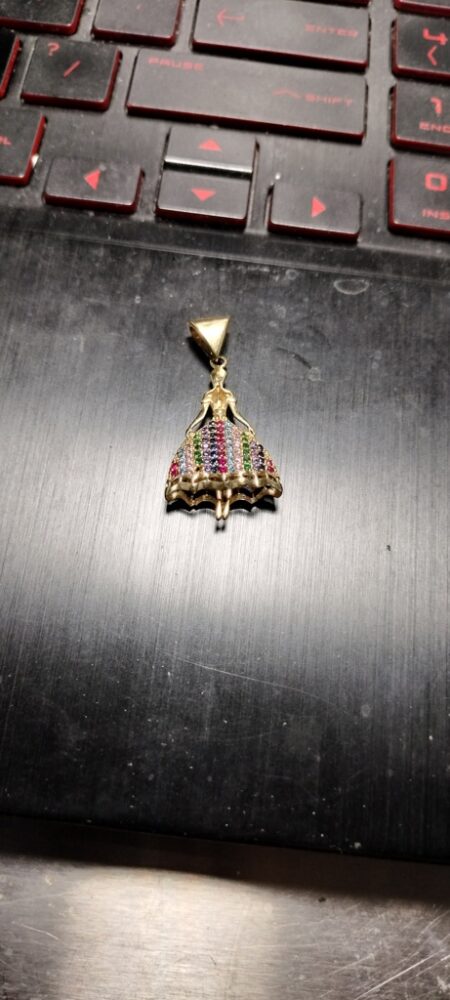 dije Bailarina c/zirc 14k zirc BRVN Weight 2.85gr