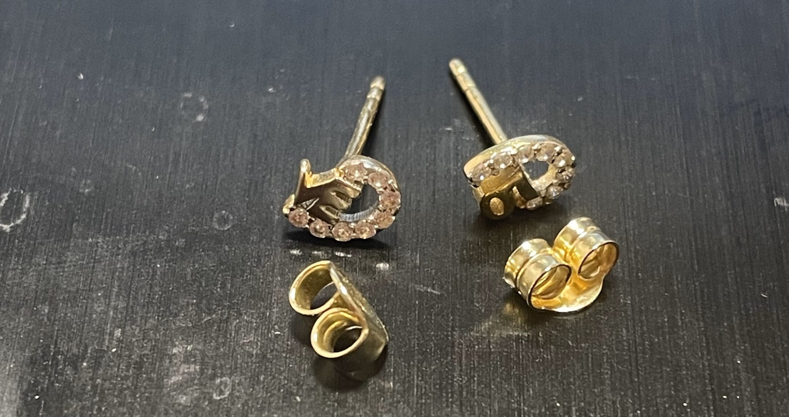 arete 10k zirc.B Weight 0.8gr