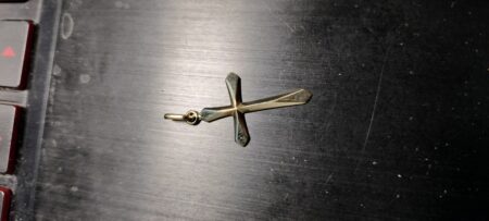 dije crucifijo 10k Weight 0.35gr