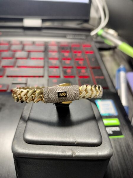 pulso monaco c/zirc S 10k zirc B Size size6.5/8mm Weight 10.9gr