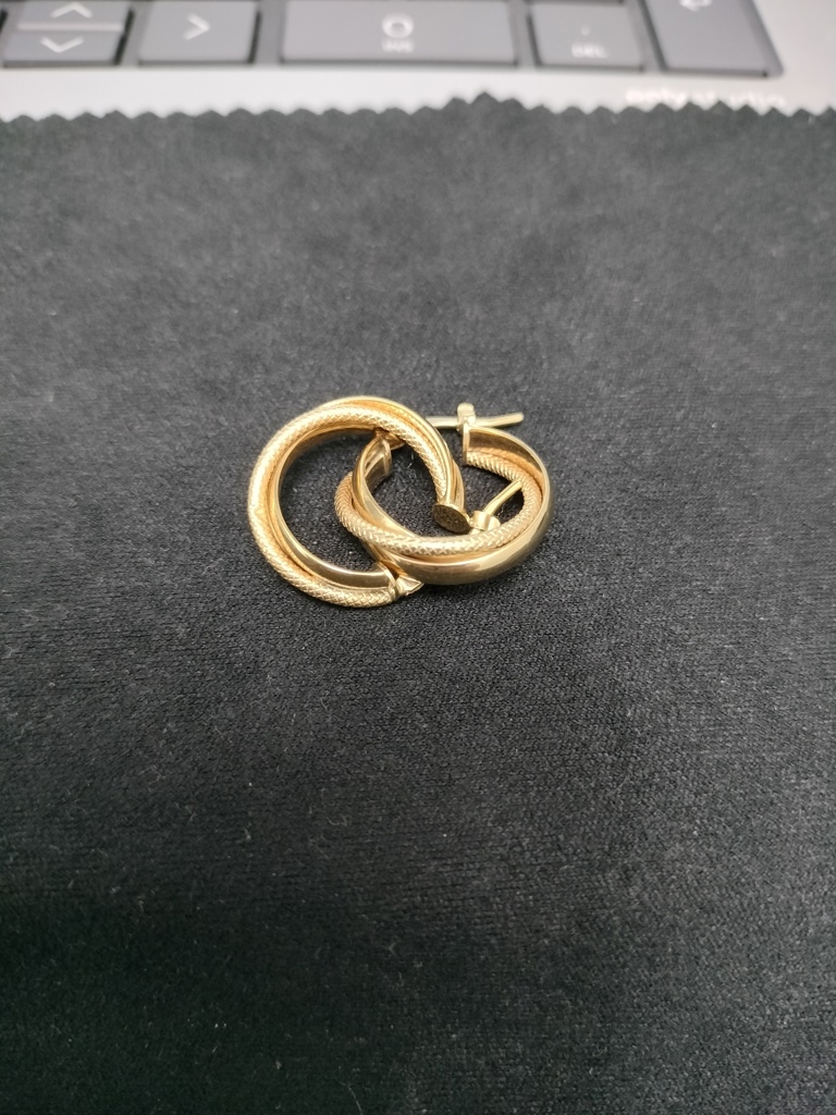 argolla torsida tres lineas 10k Size 19x5mm Weight 2.gr