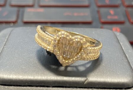 anillo corazon c/zirc 10k zirconia Size size7 Weight 2.5gr