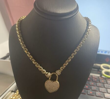 Gargantilla esl. rolo c/corazon dije fijo 14k zirconia Size size18/5.5mm Weight 27.5gr