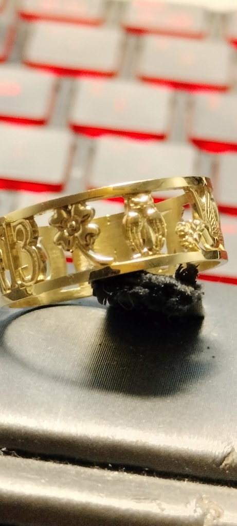 anillo anillo de la suerte 10k Size size9 Weight 2.4gr