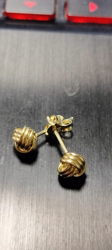 arete nudos 10k Weight 0.95gr