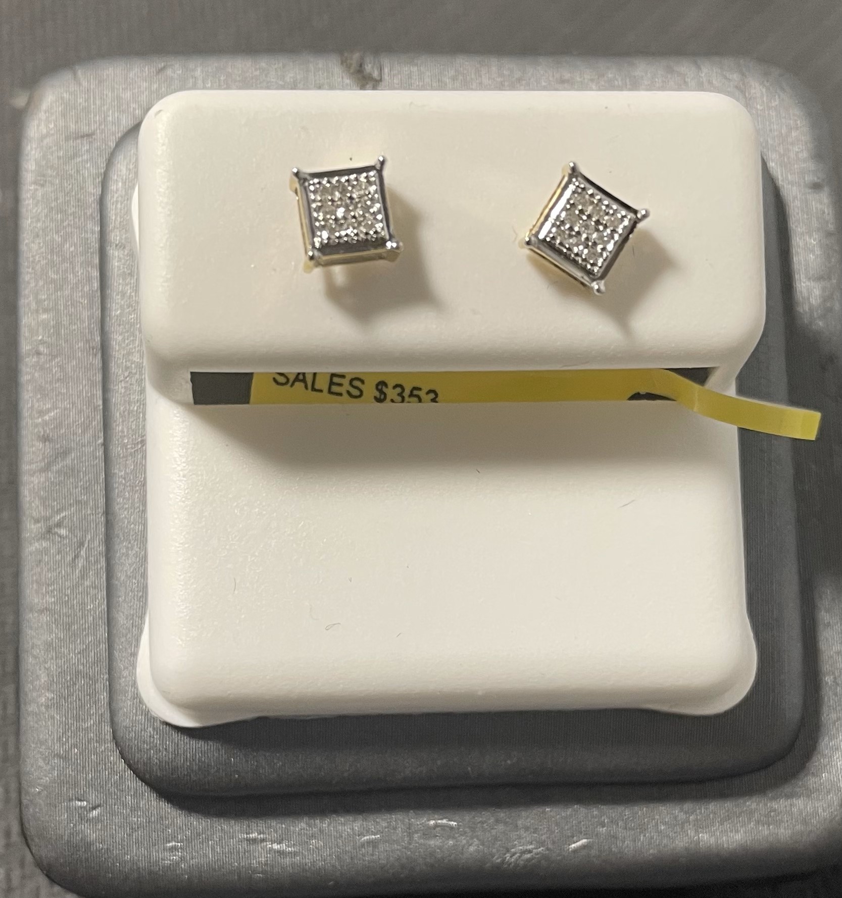 arete Diam. cddo 10k diamante Weight 0.05ctw