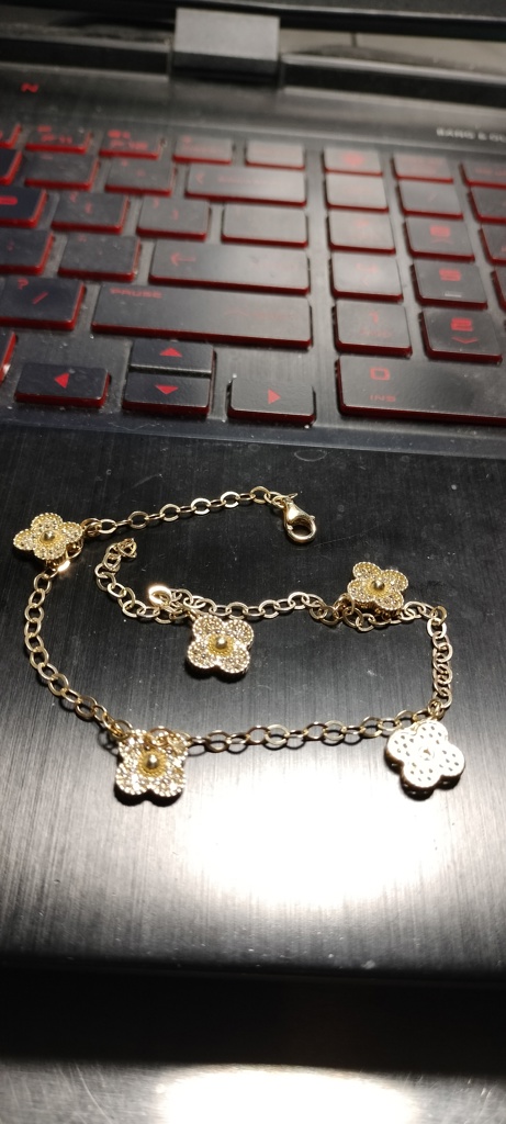 tobillera clover 5 flores oro c/zirc 10k zirc B Size size10/10mm Weight 5.1gr