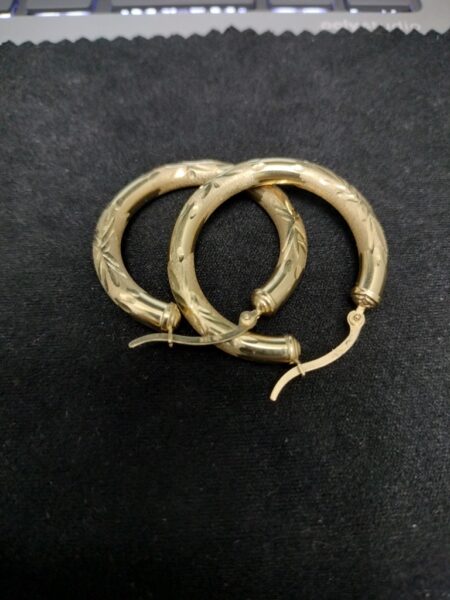 argolla gub c/muescas maria 10k Size 32x4mm Weight 3.5gr