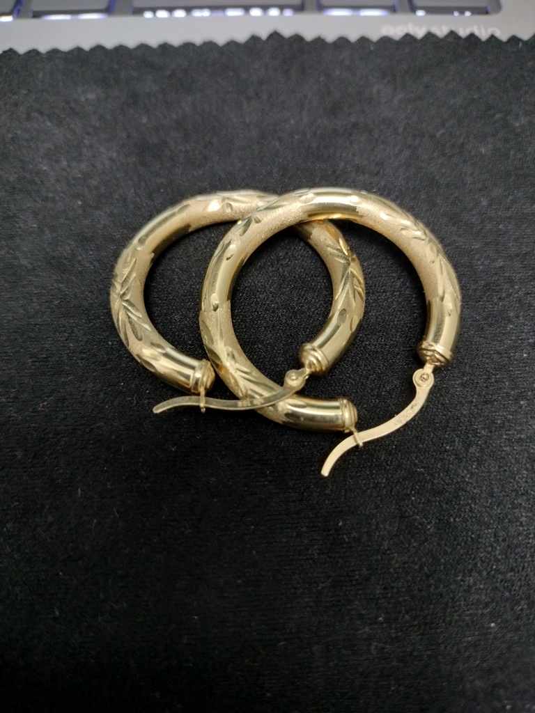 argolla gub c/muescas maria 10k Size 32x4mm Weight 3.5gr