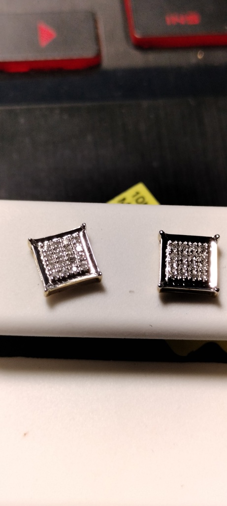 arete Diam. cddo 10k diamante Weight 0.10ctw