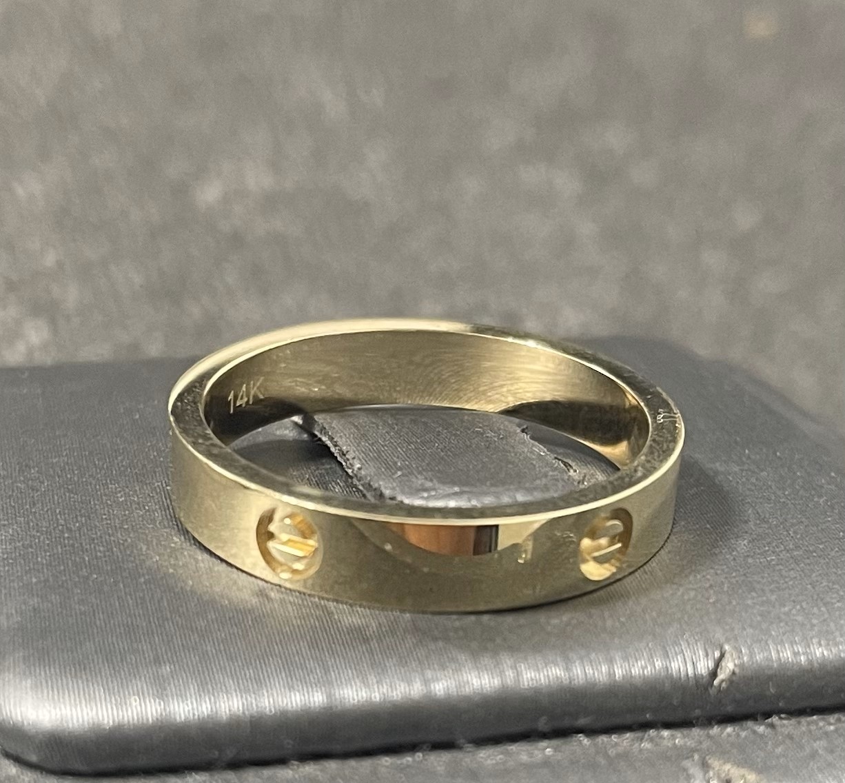 anillo alianza kter 14k Size size6.5 Weight 4.45gr