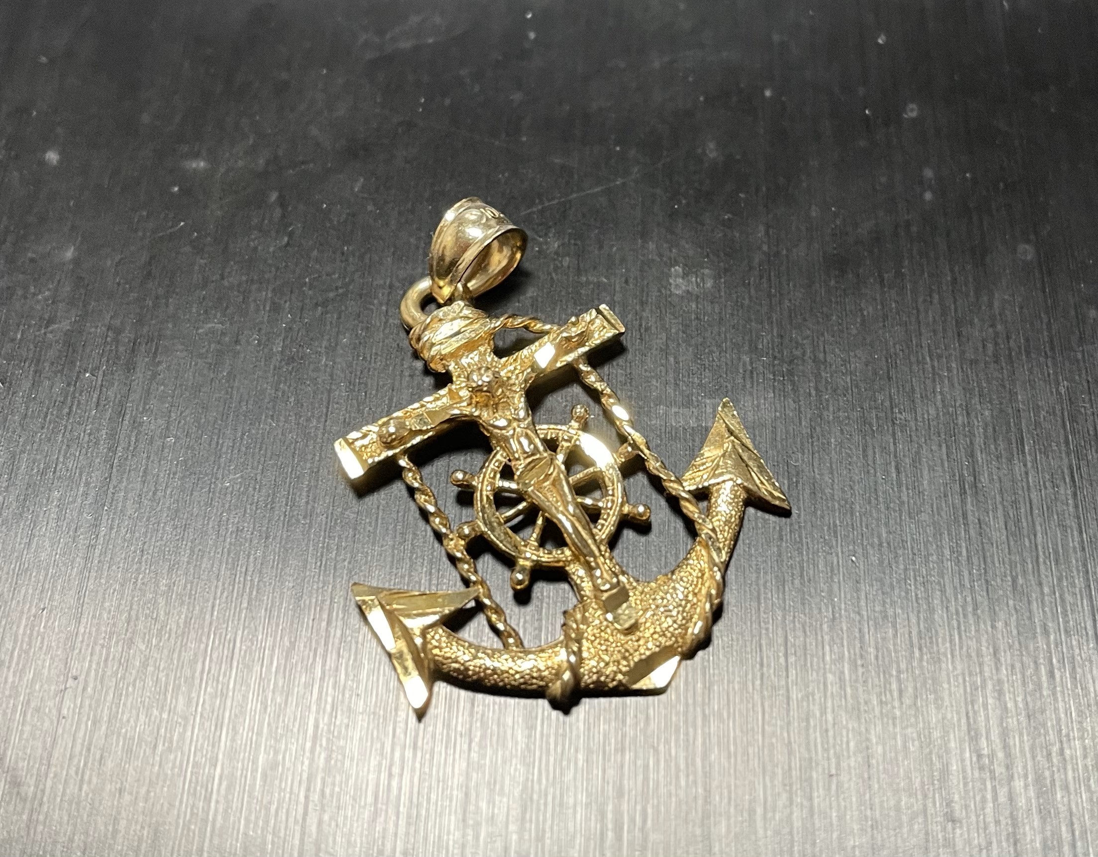 dije ancla crucifijo c/timon 10k Weight 3.1gr