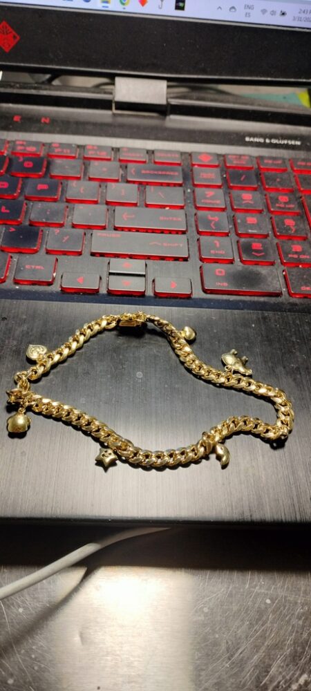 tobillera cubana italy semisolida c/6 charms 14k Size size10/5.67mm Weight 12.7gr