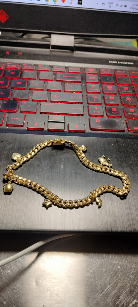 tobillera cubana italy semisolida c/6 charms 14k Size size10/5.67mm Weight 12.7gr