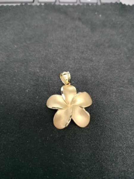 dije 14k Weight 3.5gr