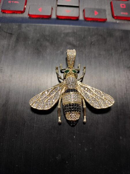 dije 10k zirc BNV Weight 6.25gr