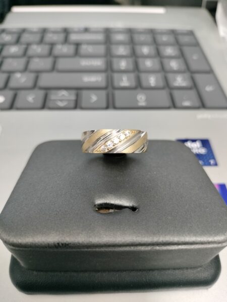 anillo comp.hombre 10k zirc B Size size10 Weight 2.5gr