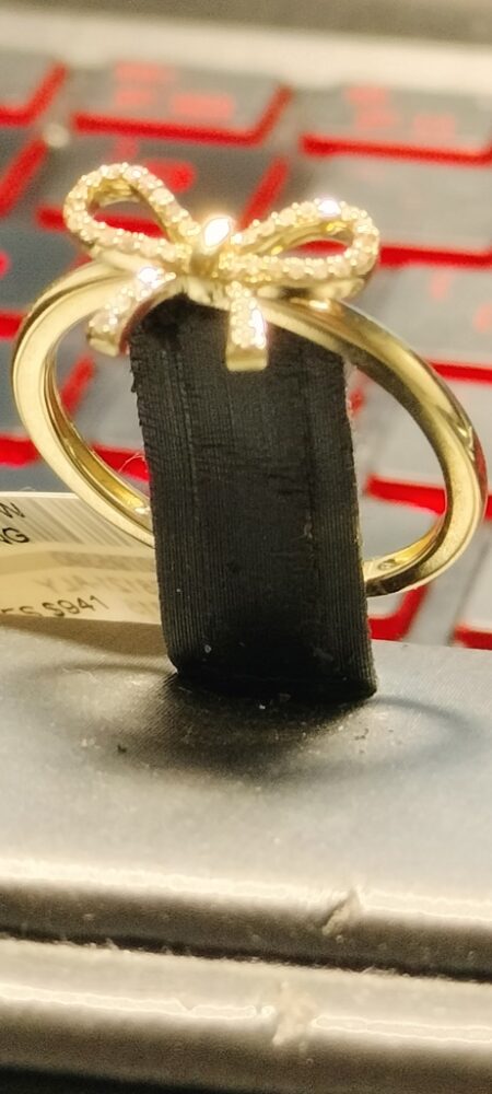 anillo Diam lazo c/diam. hilo 10k diamante Size size7 Weight 0.07ctw