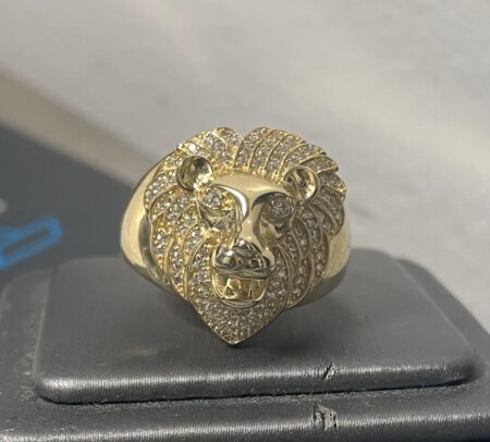 anillo leon 10k zirconia Size size 11 Weight 9.1gr