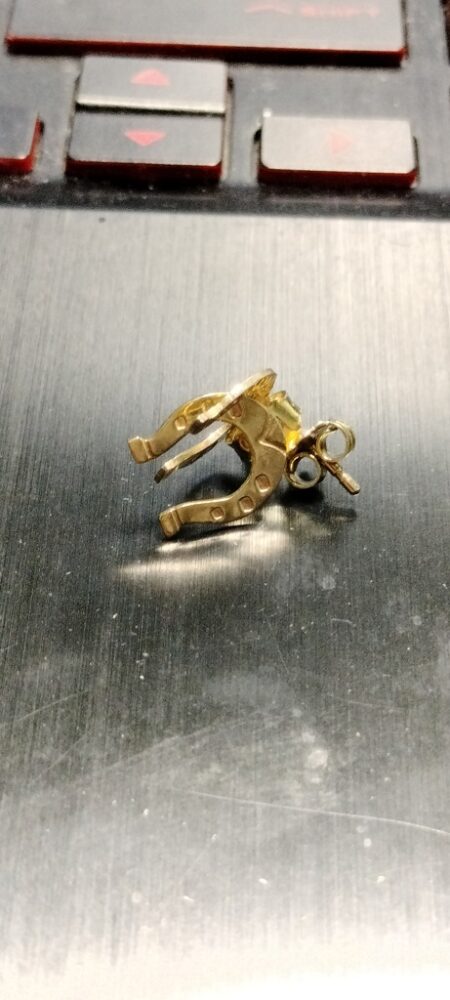 arete herradura 14k Weight 1.4gr