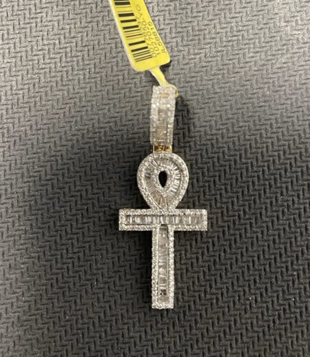 dije Diam. cruz egipcia 10k diamante Weight 1.0ctw