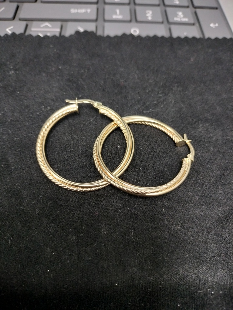 argollas tub tors 3 lineas 14k Size 34x3mm Weight 4.7gr