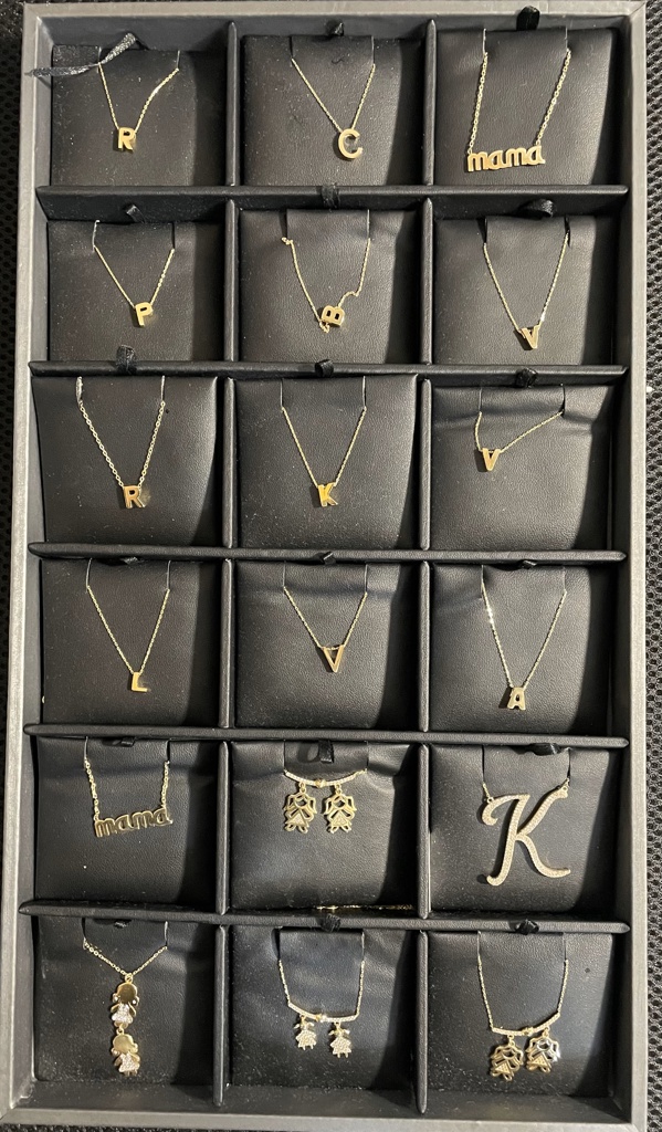 cadena letra P 14k Size size18