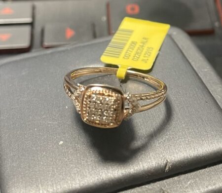 anillo Diam solitario 10k diamante Size size7 Weight 0.10ctw