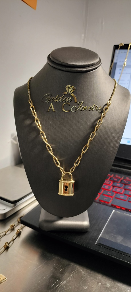 Gargantilla c/candado c/charms 14k zirc B Size size18 Weight 7.65gr