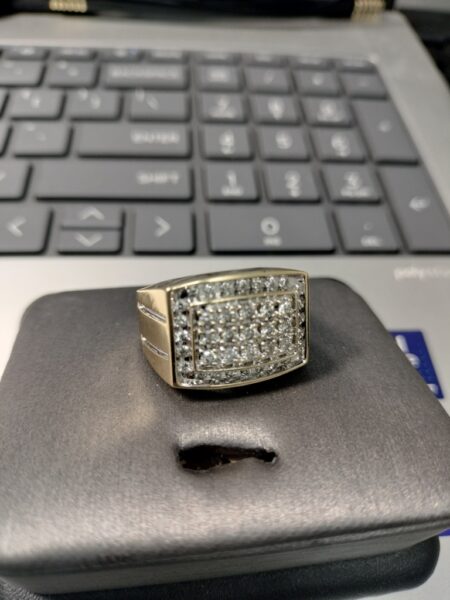 anillo Diam cddo c/diamante 10k diamante Size size10.75 Weight 8.1gr