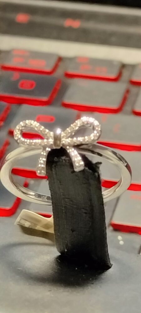 anillo Diam hilo c/lazo c/diam.oro B 10k diamante Size size7 Weight 0.07ctw