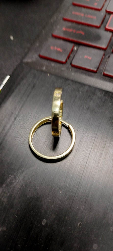 argolla 14k zirc B Weight 2.8gr